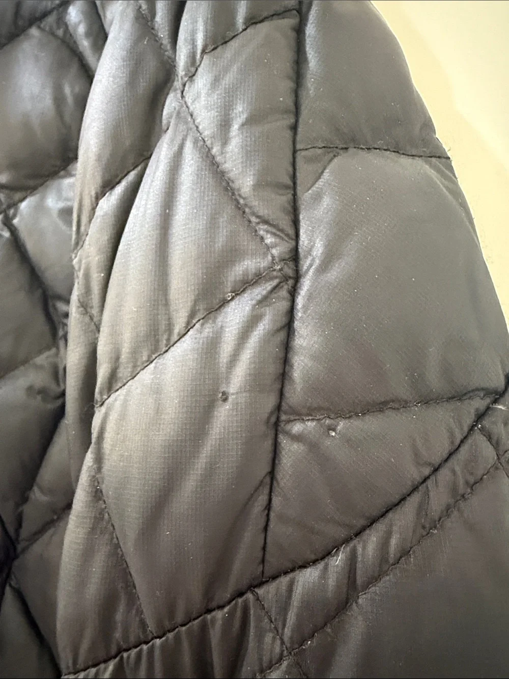 Alo Yoga Womens Great Escape Quilted Down Hooded Jacket Size Medium